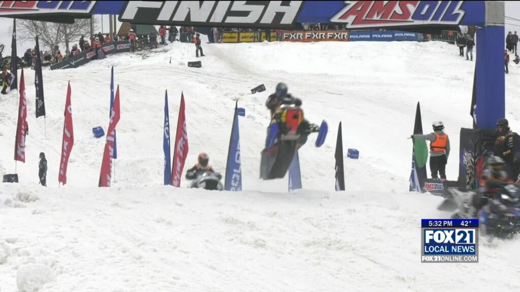 Snocross Begins