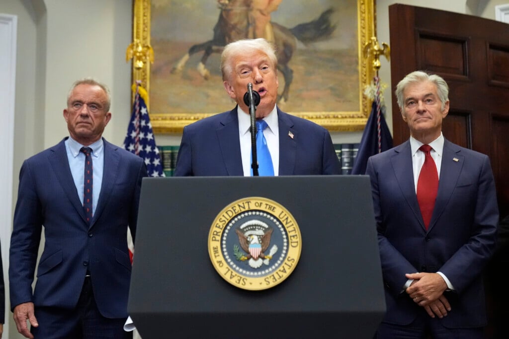 President Donald Trump, Health and Human Services Secretary Robert F. Kennedy Jr., left, and Centers for Medicare & Medicaid Services administrator Dr. Mehmet Oz