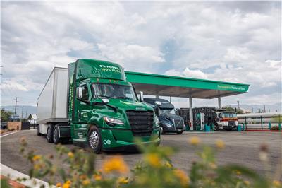 Clean Energy To Launch New Freightliner X15n Demo Truck Program At Ata’s Mce In San Diego