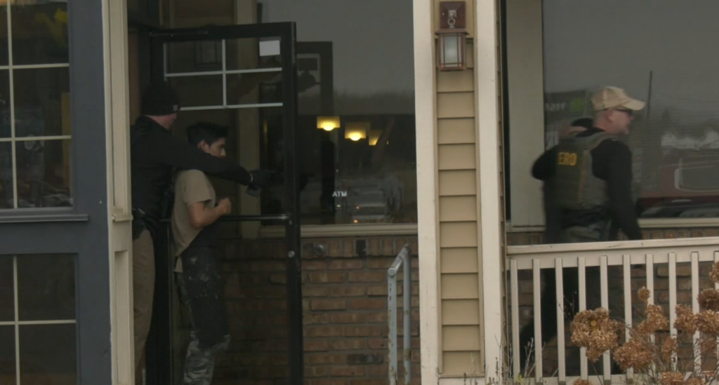 Two people detained at El Charro Mexican Bar and Grill in Hibbing, Minnesota (10/29/2025)