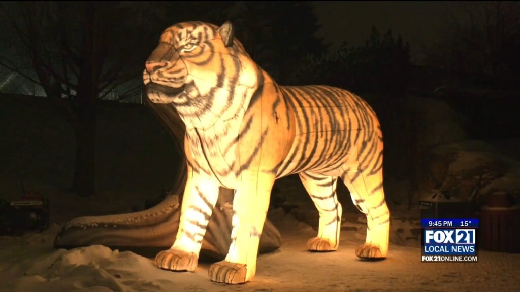 Lake Superior "zoo Lights" In Final Weekend