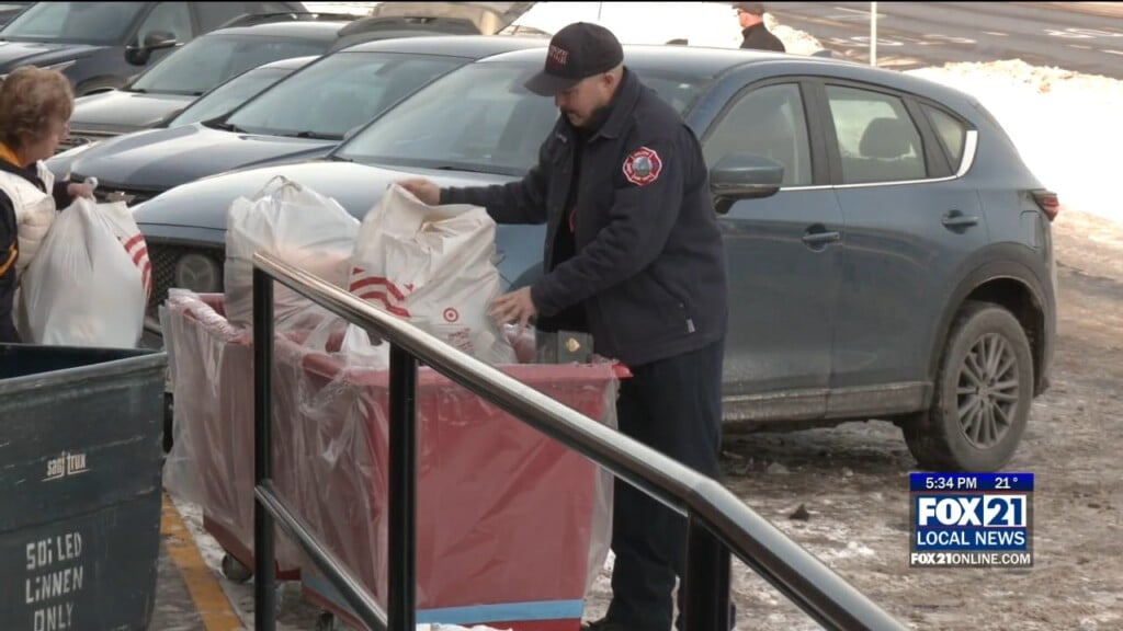 Duluth Fire Department Holds 25th Employee Toy Drive