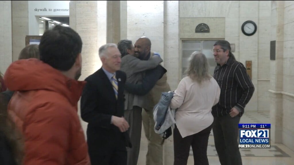 Music Fills Duluth City Hall As Lyric Opera Of The North Begins Artist Residency