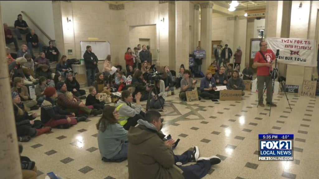 Mayor Reinert Comments On Duluth City Hall Protest