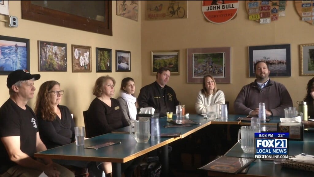 Mandela Barnes Visits Superior During "wisconsin Way" Tour