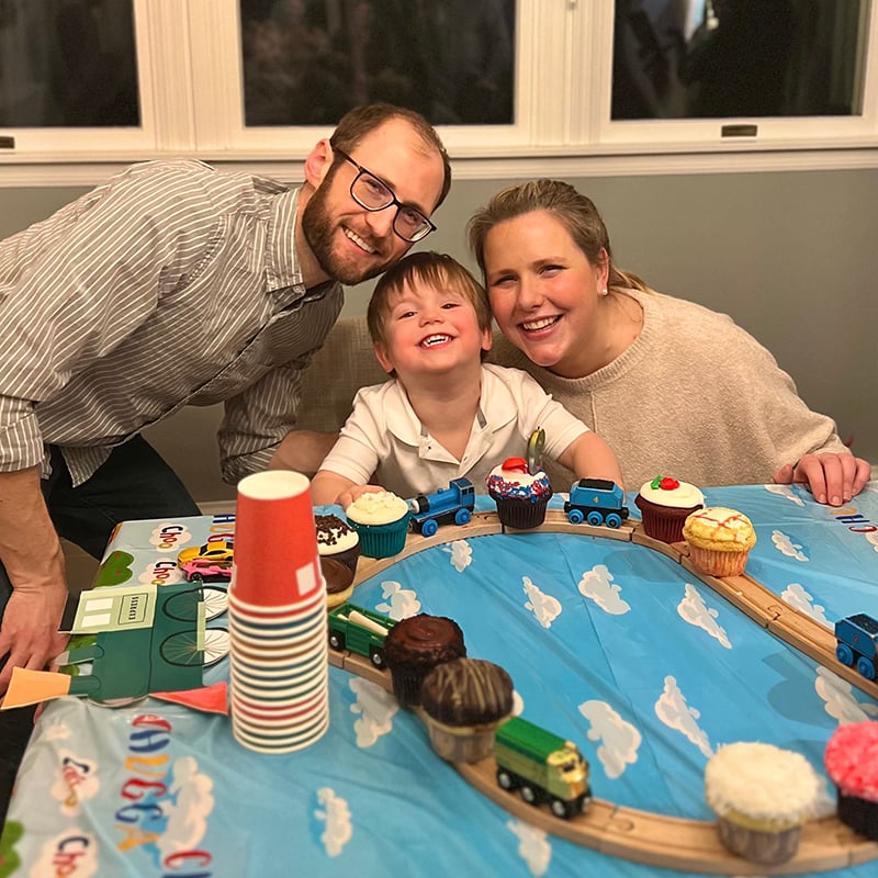 3 Cupcake Train