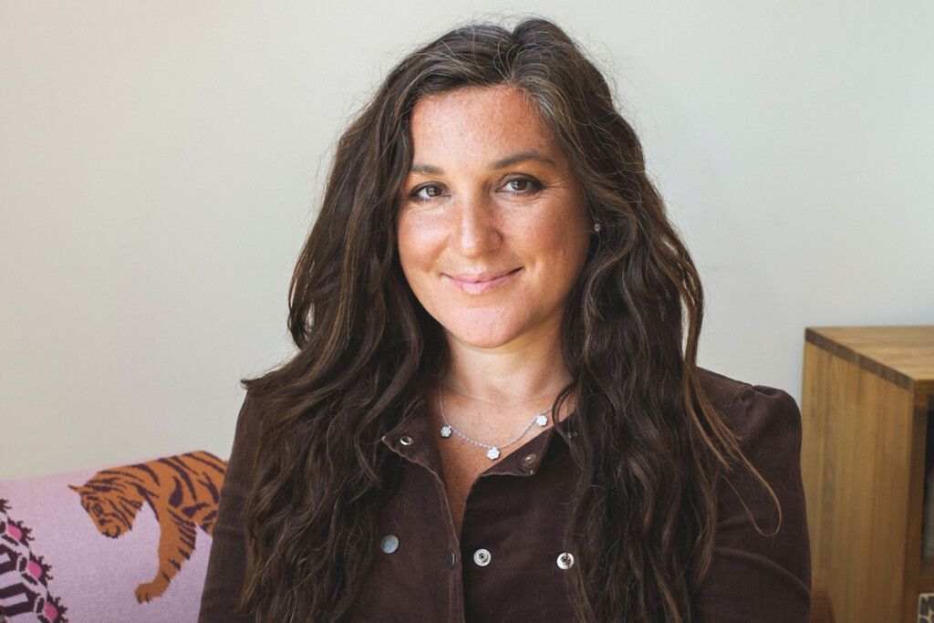 16 Dana Spada