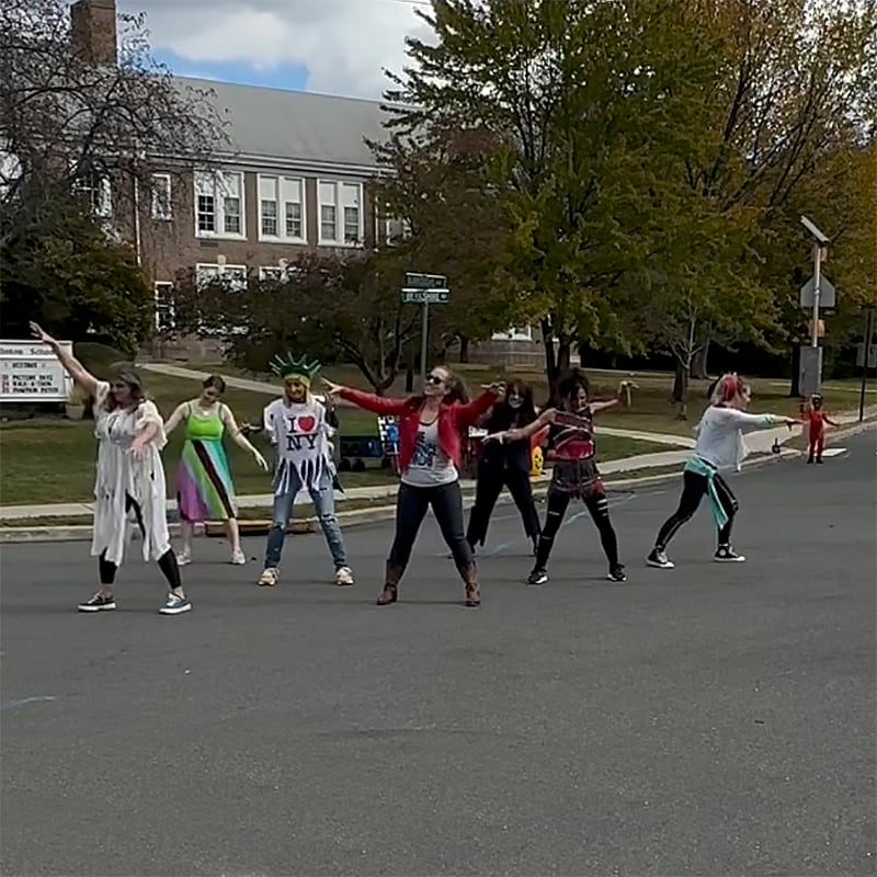 3 Thrill Tonight Web