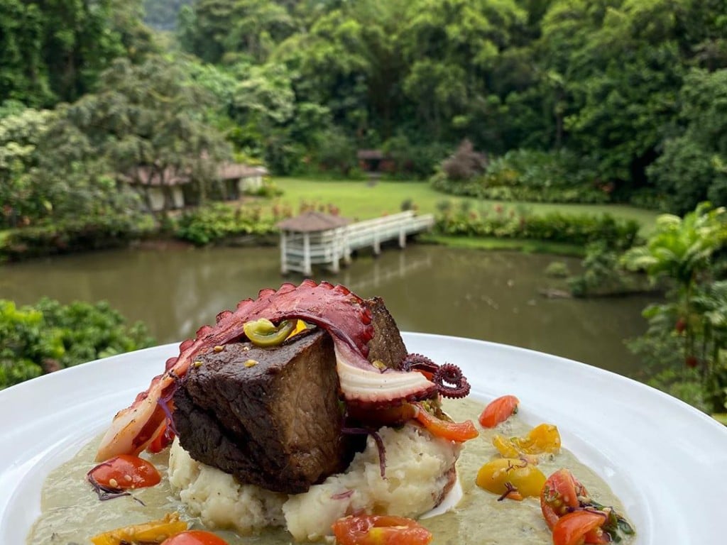 Out In The Open The Best Places To Go For Outdoor Dining On Oahu Right Now Cover