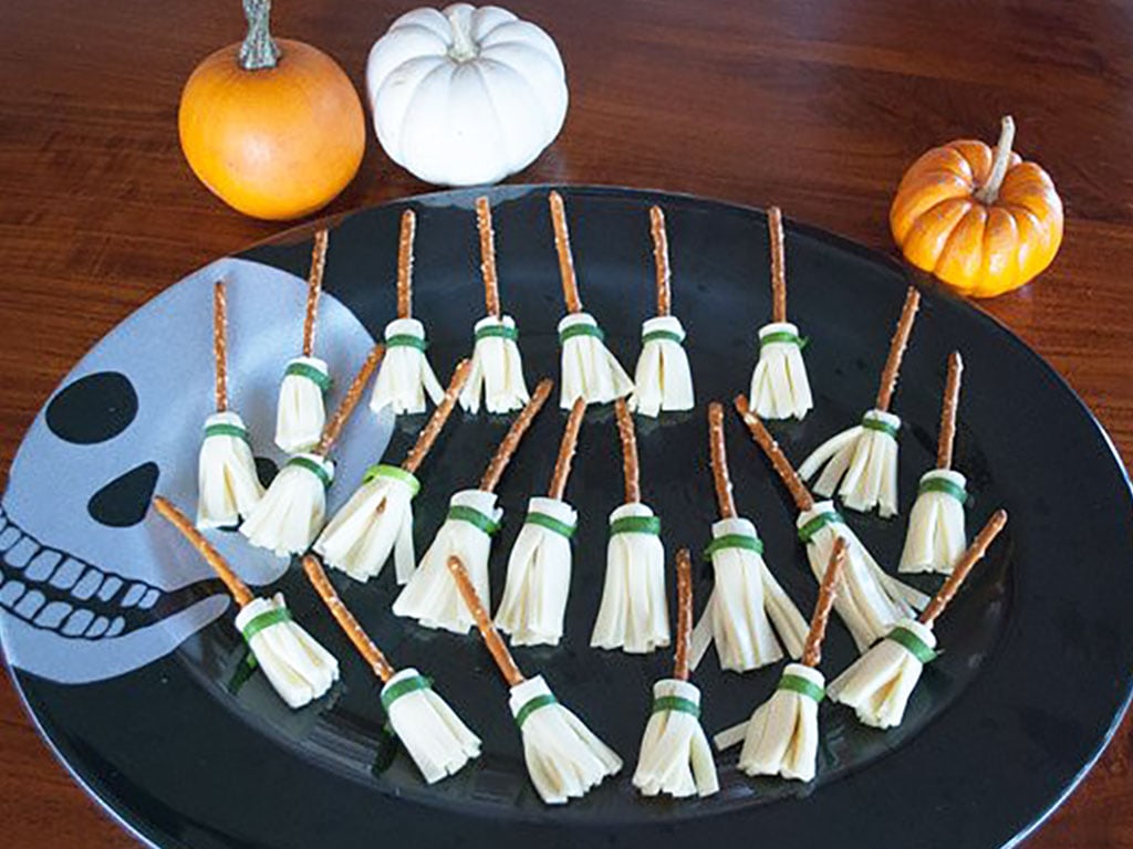 Keiki Snack: Witch’s Brooms and 5 Other Halloween Snack Ideas