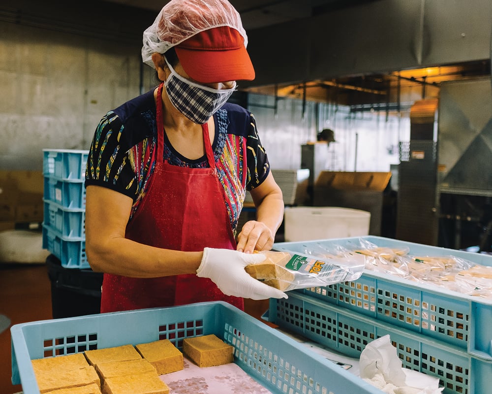 Psst, Aloha Tofu Factory in Kalihi Offers Cheapest, Freshest Tofu To Go