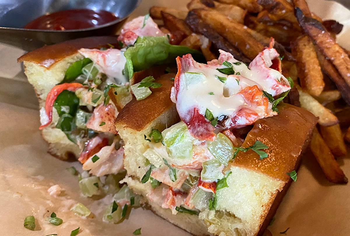 We Found Them Find Lobster Rolls at These 9 Honolulu Eateries