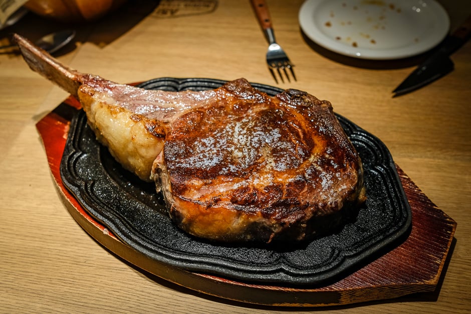 bone-in ribeye tomahawk steak