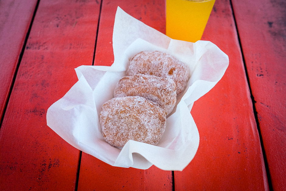basket of 3 malasadas