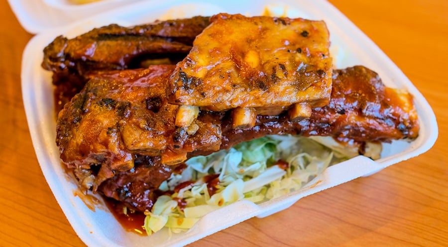 Bob's Bar-B-Que rib combo