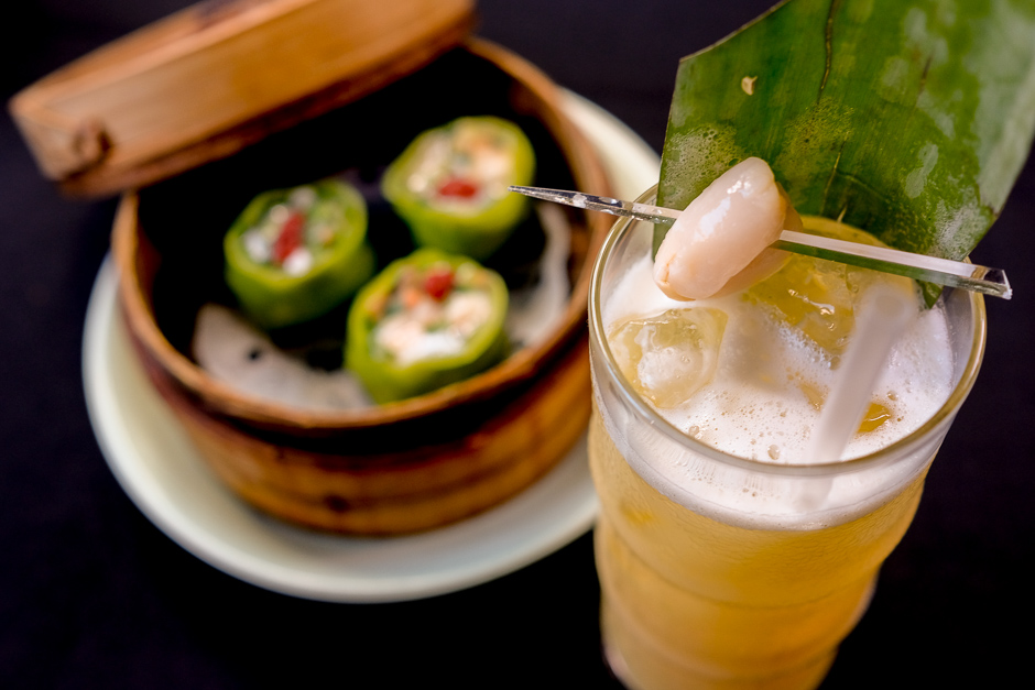 Yauatcha Waikiki's Hakka cocktail paired with shrimp and chive dumplings