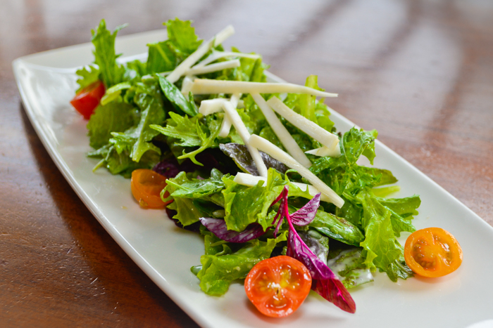 Hula Grill Waikiki - Localicious Salad 1