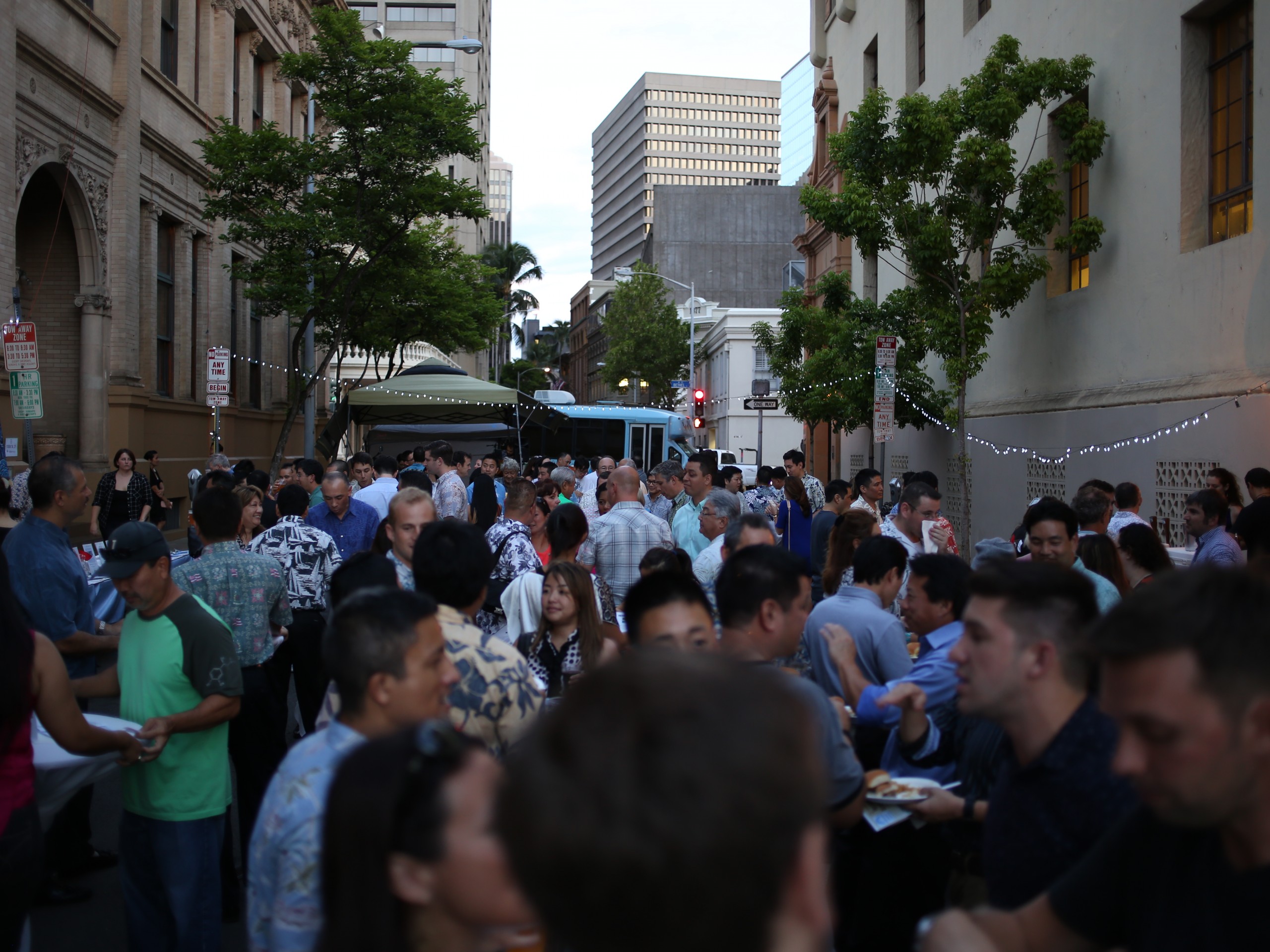 The crowd mingling among themselves at the Pau Hana Block Party.