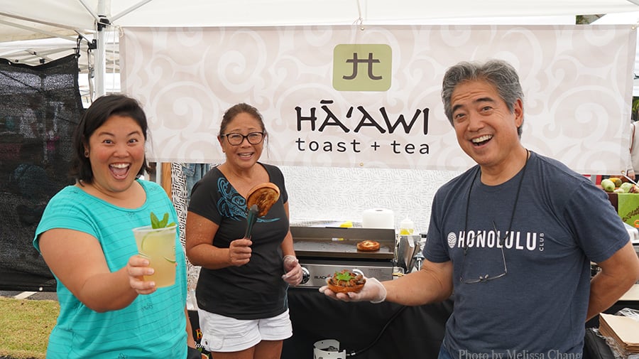 New Haawi Toast & Tea is a hit at the Kakaako market