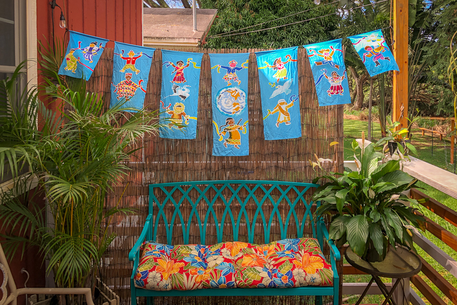Lanai seating