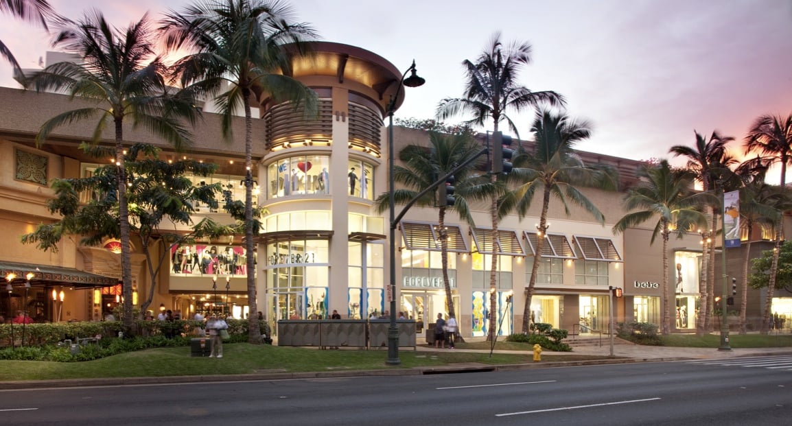 Fukubukuro at Royal Hawaiian Center