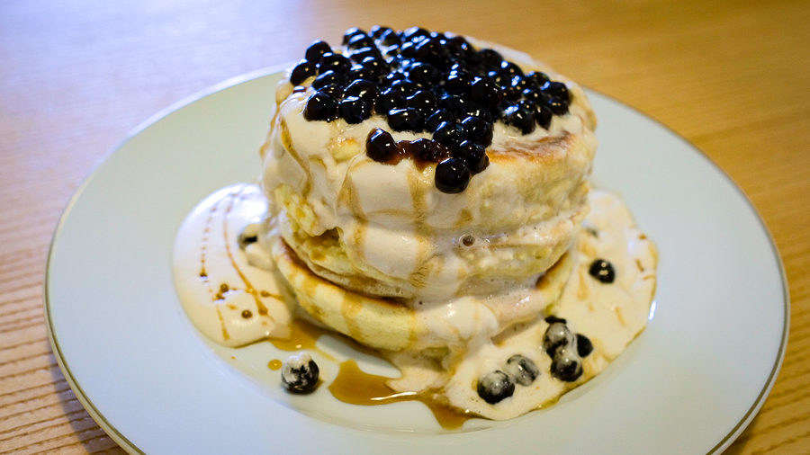brown sugar boba souffle pancake