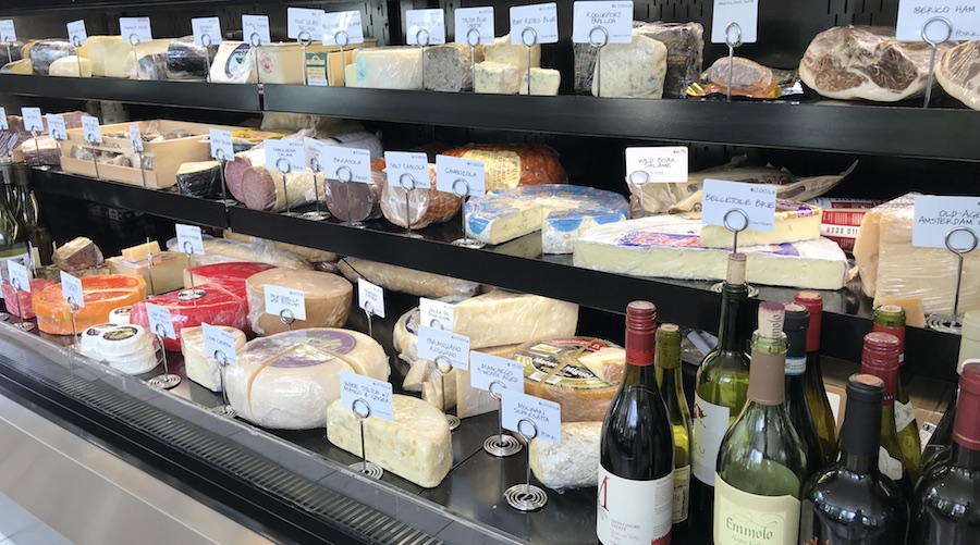 Dean & DeLuca wine bar cheeses