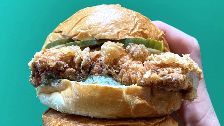 earl classic chicken sandwich