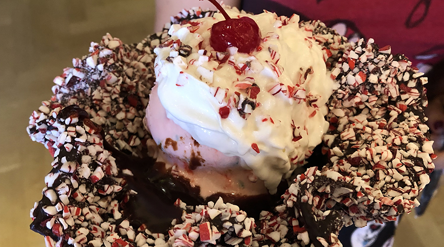 This is the Holiday Sundae from Gibson Girl - Disneyland Lounge