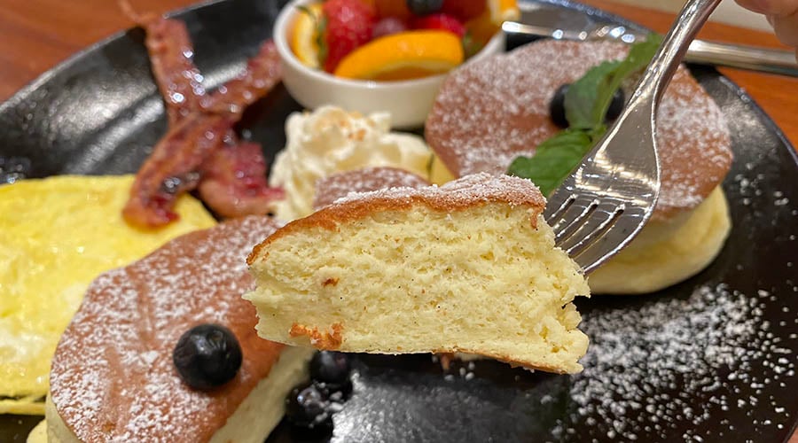 Soufflé pancake cross section