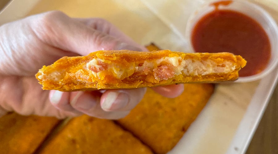 pepperoni cheez it