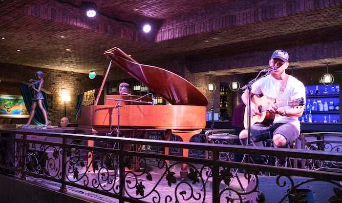 piano