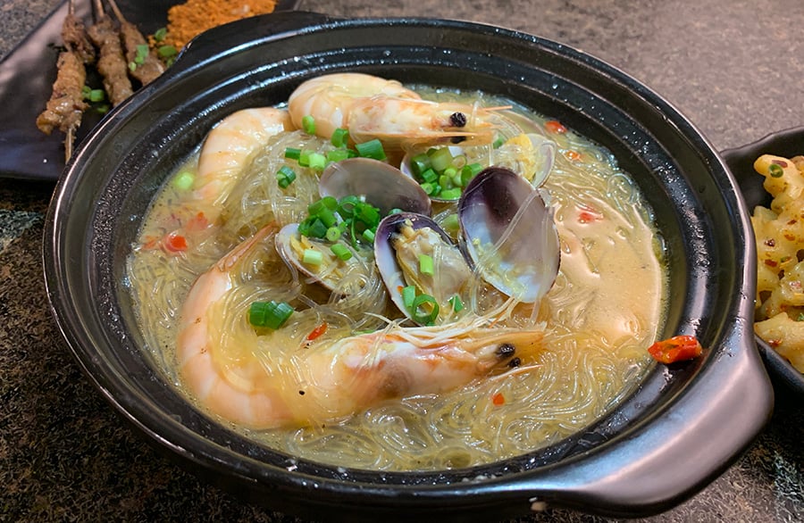 Shrimp clam noodle