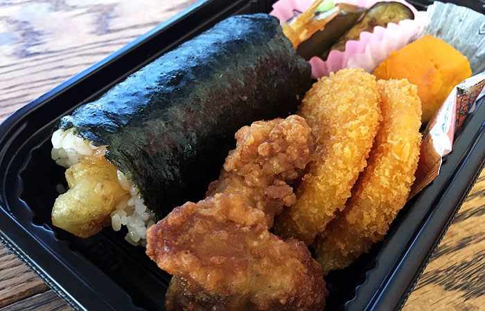Torn between the Chicken karaage bento and shrimp roll set? Get the latter, since it includes a few pieces of karaage.