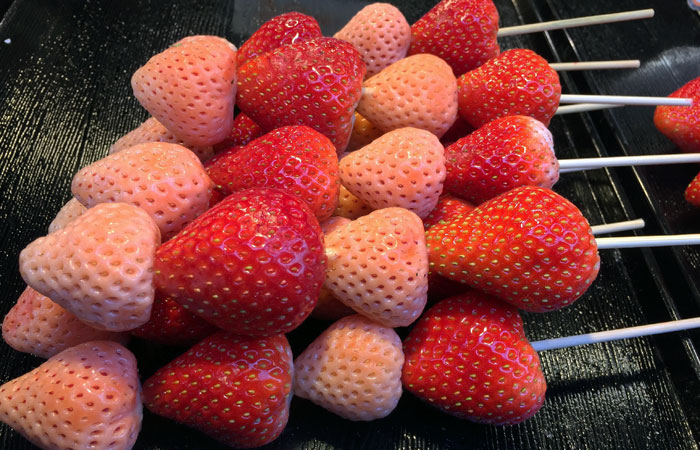 Look for the white strawberries — they’re unusually sweet. They’re around ¥800, but worth the price. Some skewers feature only the white strawberries, while some sport a mix of strawberries, blueberries and grapes.