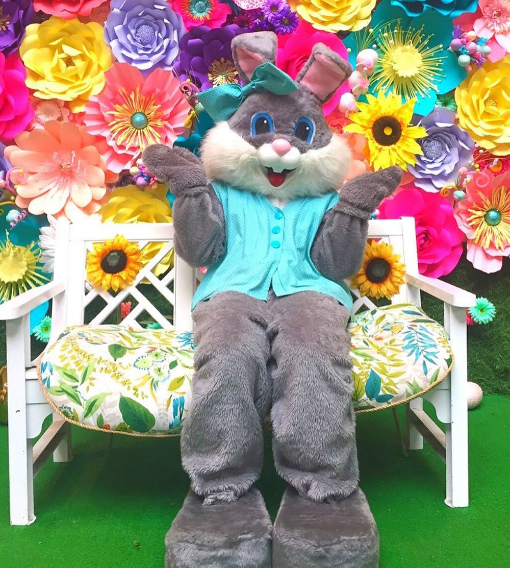 The Easter Bunny at Windward Mall
