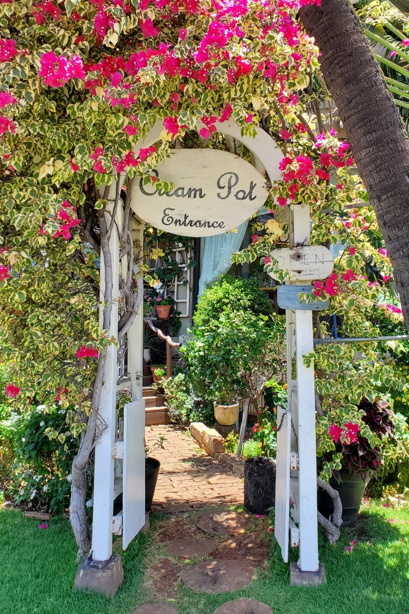 How a Hawai‘i Restaurant Launched the Soufflé Pancake Craze