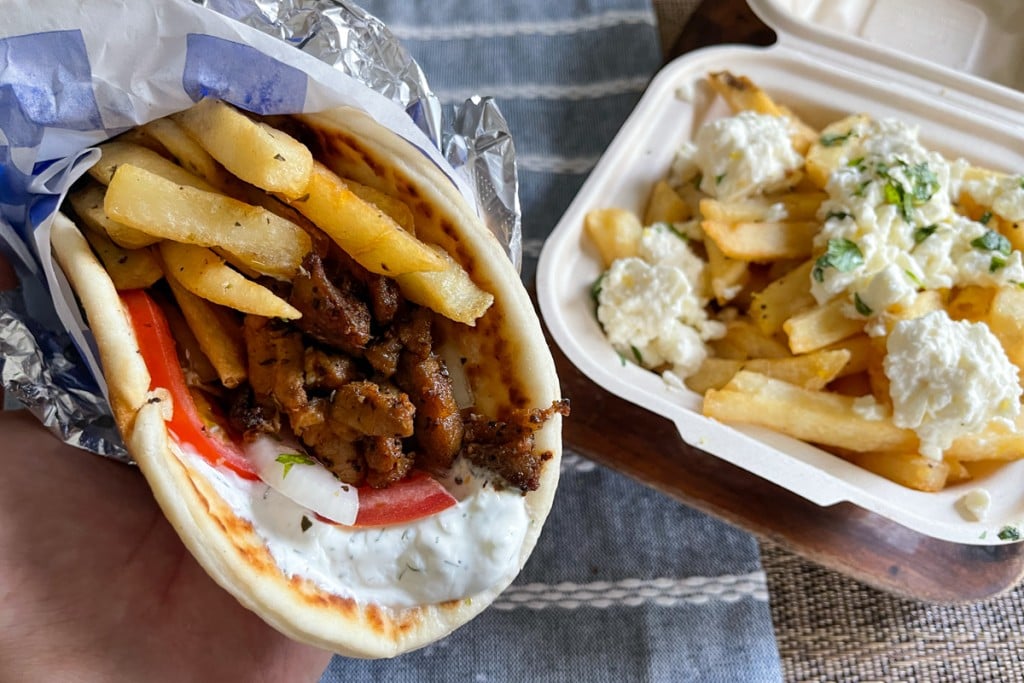 https://wpcdn.us-midwest-1.vip.tn-cloud.net/www.honolulumagazine.com/content/uploads/2021/06/w/o/greek-aloha-kitchen-gyros-credit-thomas-obungen-2-1024x683.jpg