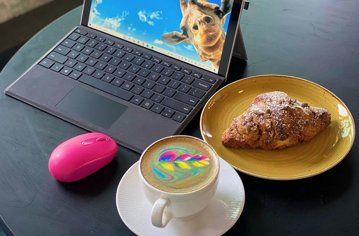 O‘ahu Cafes that Let You Plug in Your Laptop Over a Good Cup of Coffee