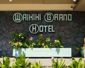 Hn2111 Ay Signs Waikiki Grand Hotel 3857