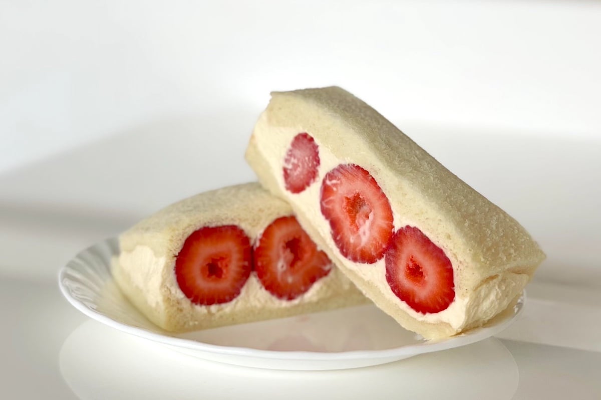 6 Places on O‘ahu to Get Your Strawberry Sando Fix
