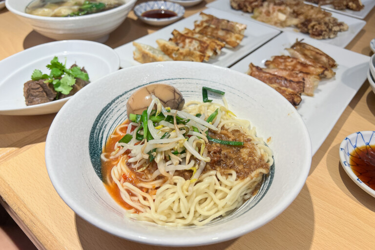 Honolulu Noodle & Co. Brings Taiwanese Noodles and Snacks to Waikīkī