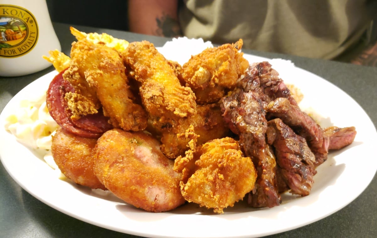 OldSchool Diners We Love Kaua‘i’s Tip Top Motel, Café & Bakery