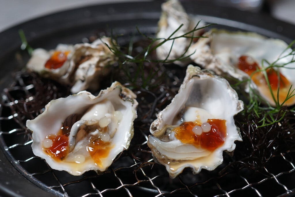 Umi Oysters Pc Melissa Chang