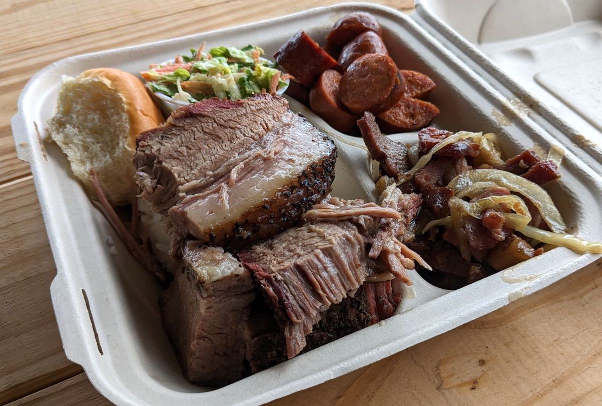 Follow Your Nose to Brisket and Baked Beans in Kunia