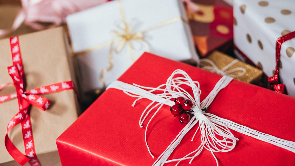Holiday Gifts Freestocks Unsplash