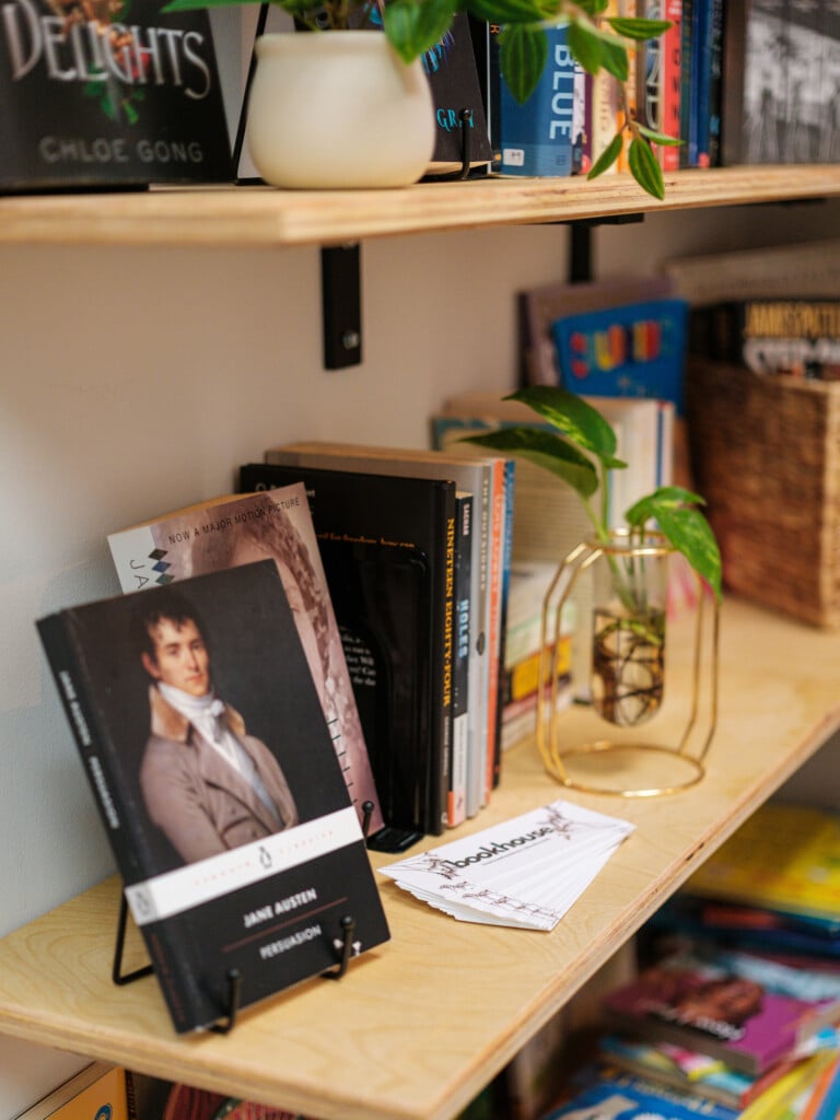 Hn2401 Ay Bookhouse 22