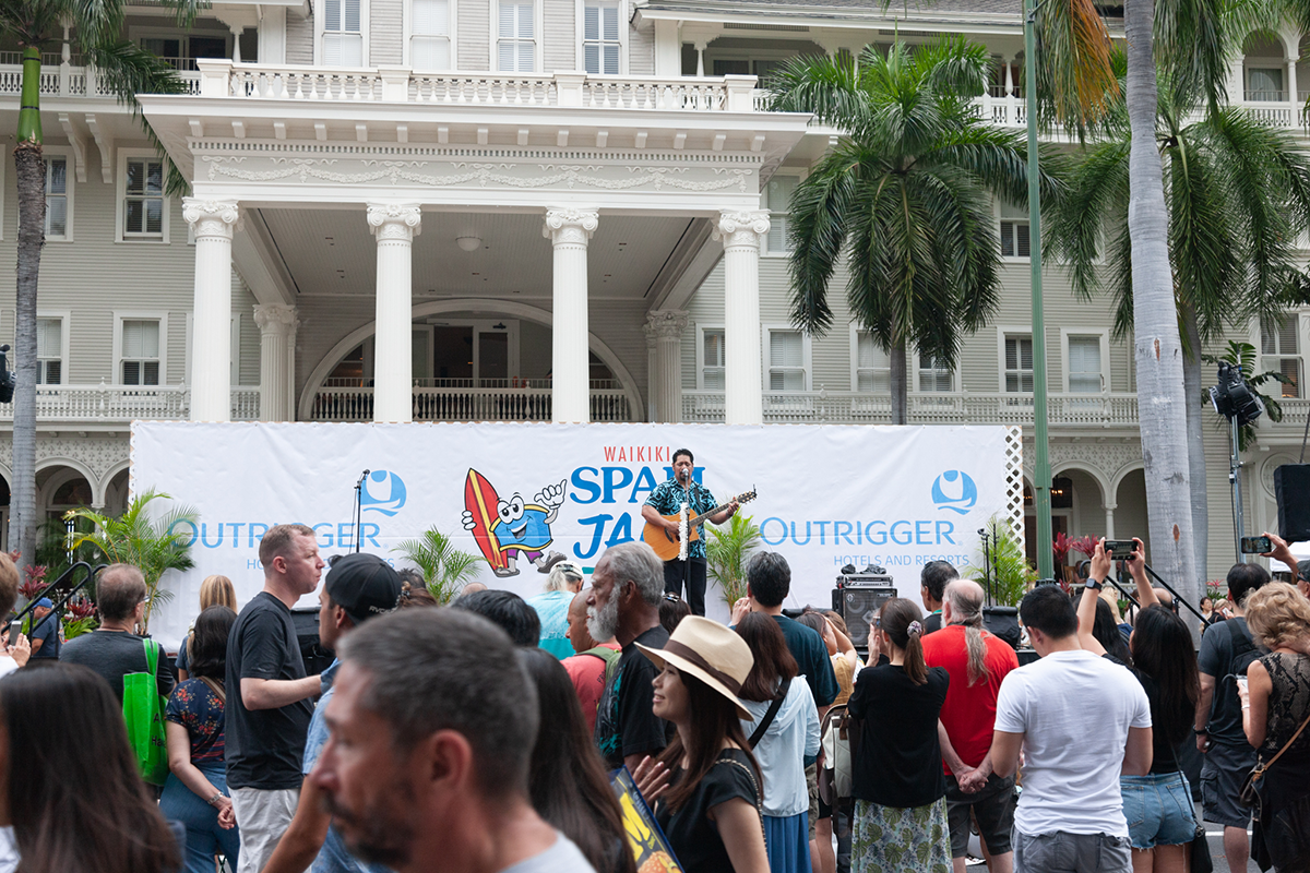 Spam Jam Stage Crowd