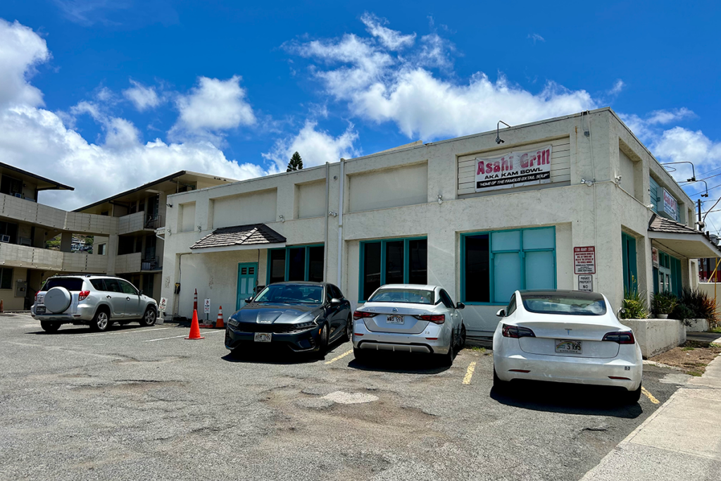 Asahi Grill Kaimuki Parking 1 Pc Andrea Lee