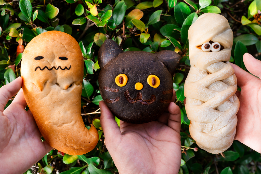Brug Bakery Halloween Treats
